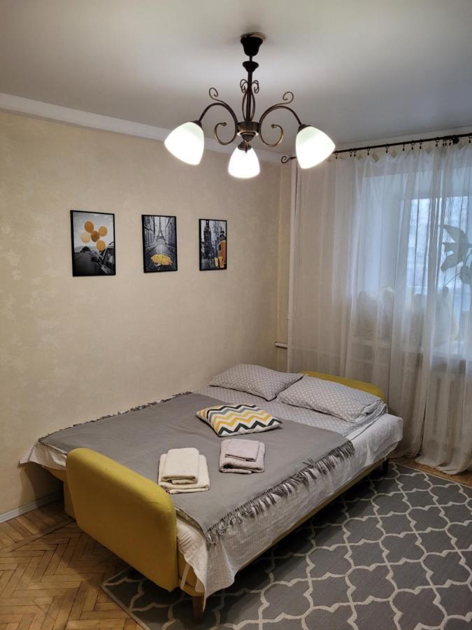Sunflower Apartment Near Kiev Airport & Railway Station & Center City! Luaran gambar